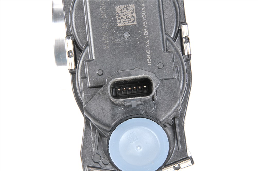 GM Genuine Parts Fuel Injection Throttle Body 12675730 — image 3