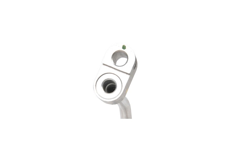 GM Genuine Parts A/C Hose Assembly 15-33718 — image 2