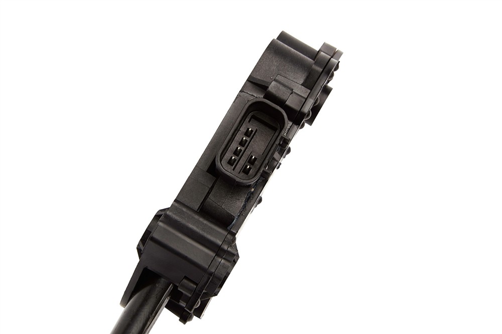 GM Genuine Parts Accelerator Pedal 15150990 — image 2