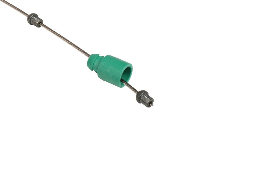 GM Genuine Parts Fuel Injection Throttle Cable 15251906 — image 3