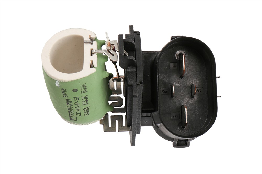 GM Genuine Parts Engine Cooling Fan Resistor 15926330 — image 3