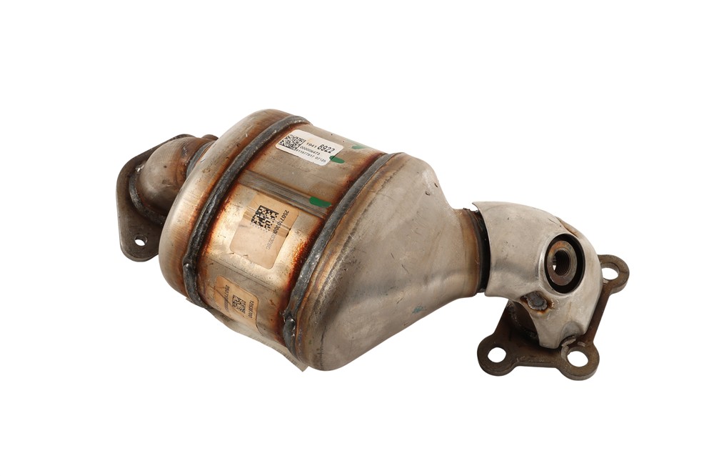 GM Genuine Parts Catalytic Converter 19418922 — image 2