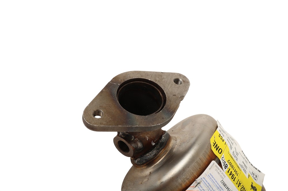 GM Genuine Parts Catalytic Converter 19418922 — image 4