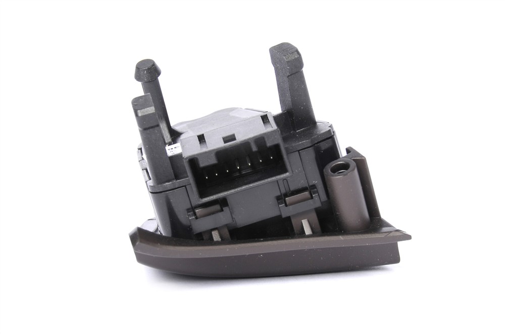 GM Genuine Parts Cruise Control Switch 22908914 — image 2