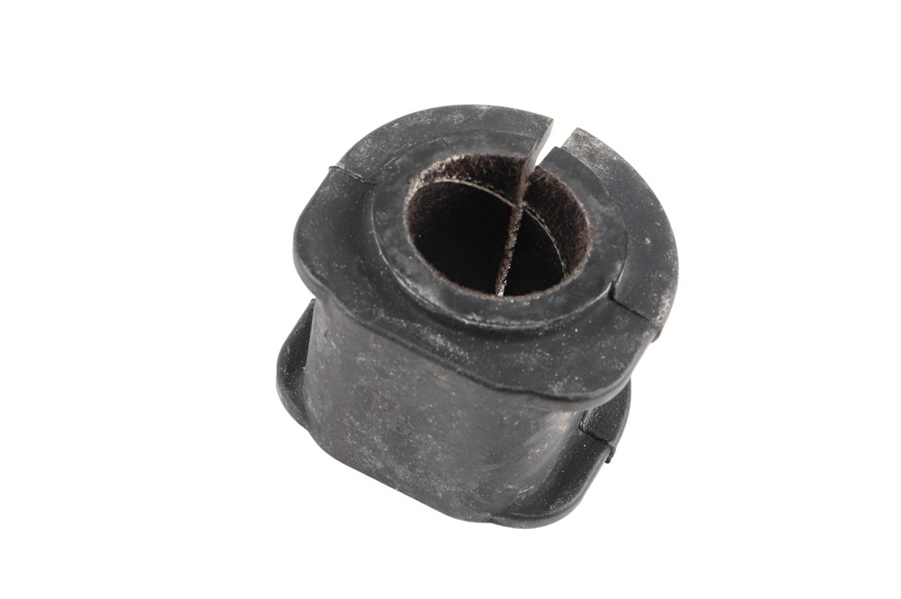 GM Genuine Parts Suspension Stabilizer Bar Bushing 23305976 — image 2