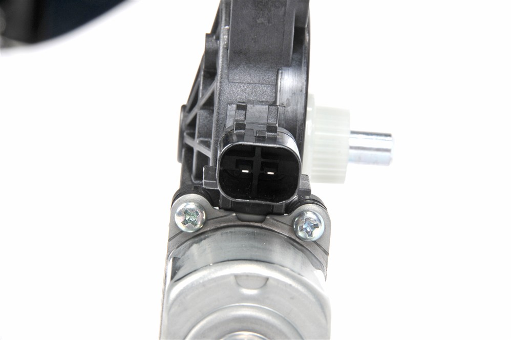 GM Genuine Parts Window Motor 23315477 — image 2