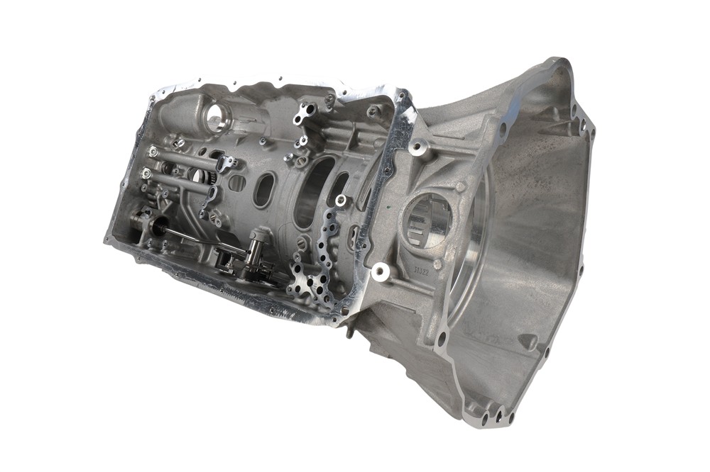 GM Genuine Parts Automatic Transmission Case 24046274 — image 2