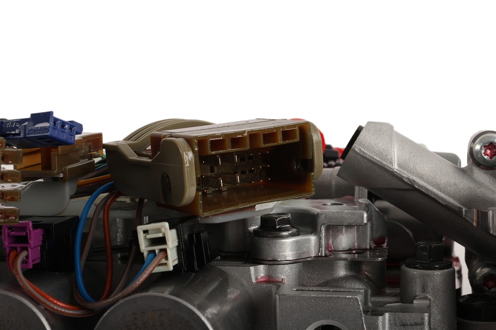 GM Genuine Parts Automatic Transmission Valve Body 24056035 — image 3