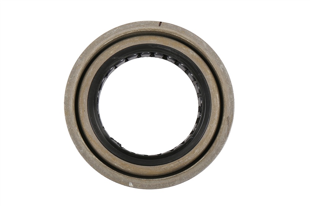 GM Genuine Parts Automatic Transmission Output Shaft Seal 24238076 — image 2