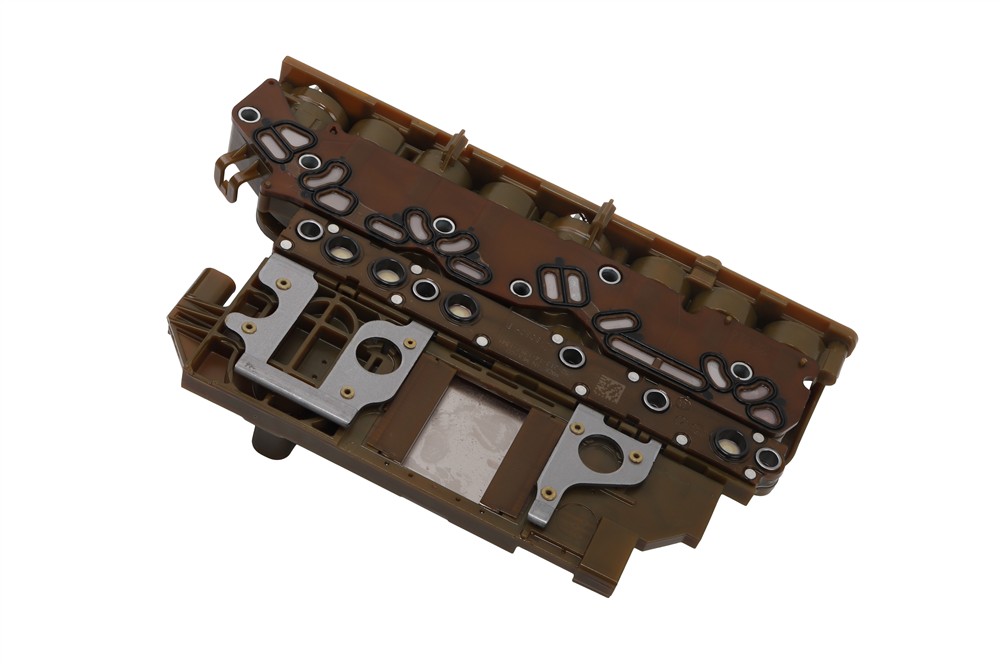 GM Genuine Parts Transmission Control Module 24275868 — image 2