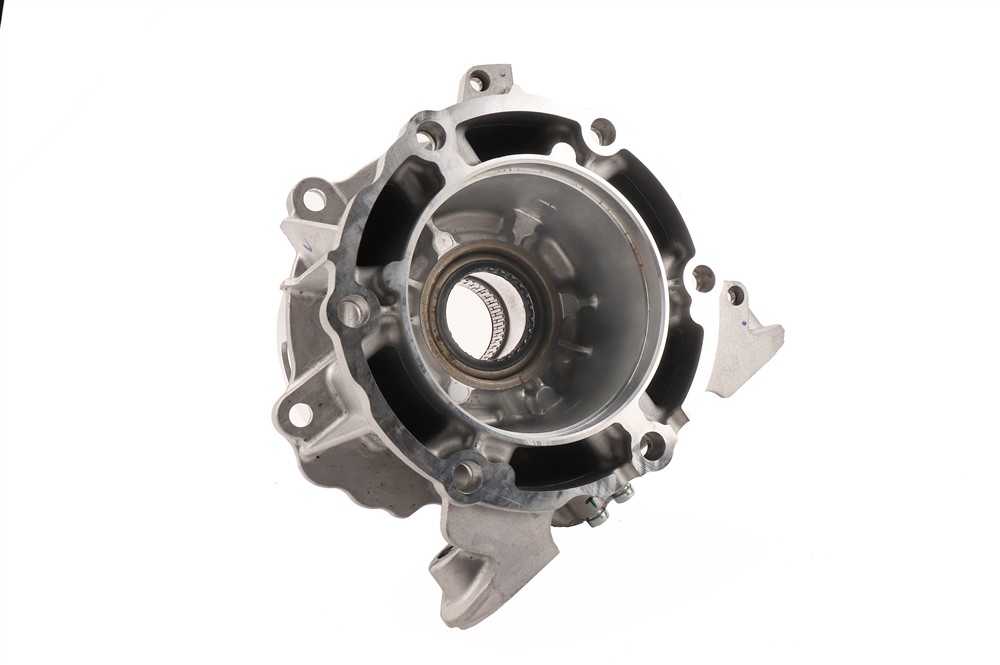 GM Genuine Parts Automatic Transmission Extension Housing 24287635 — image 2