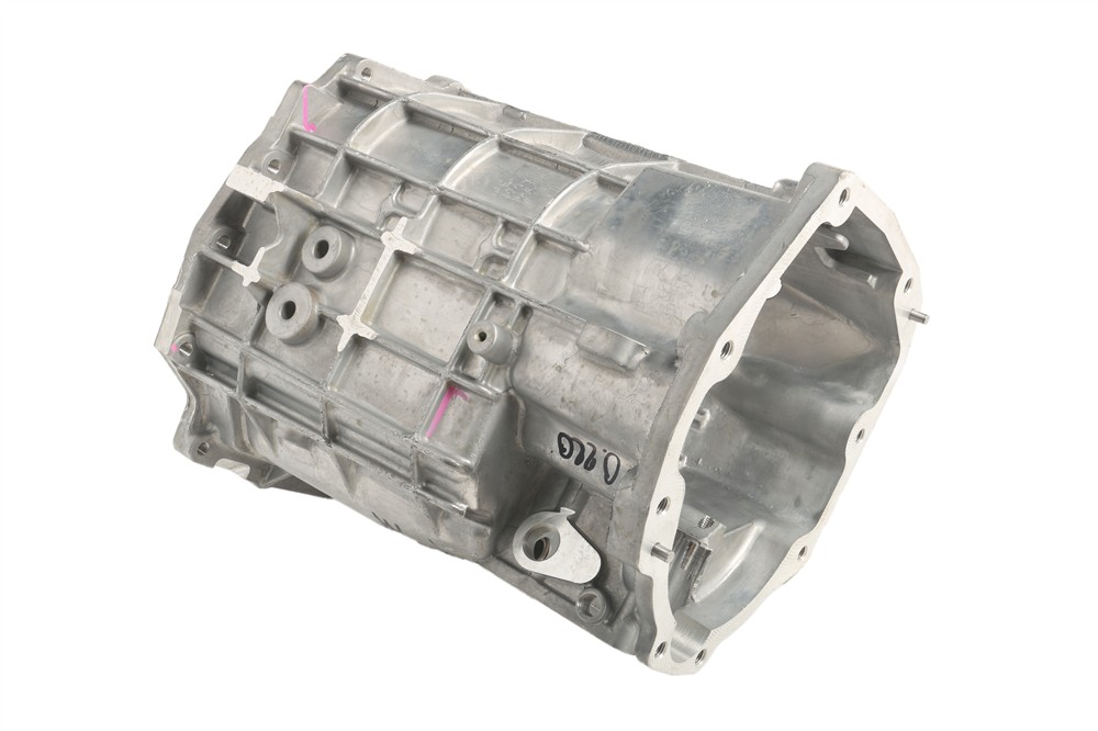 GM Genuine Parts Manual Transmission Case 24291162 — image 2