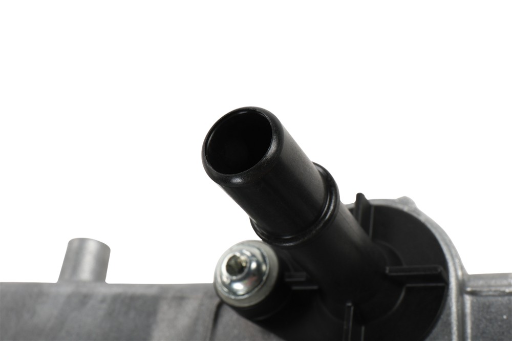 GM Genuine Parts Engine Valve Cover 25204532 — image 3