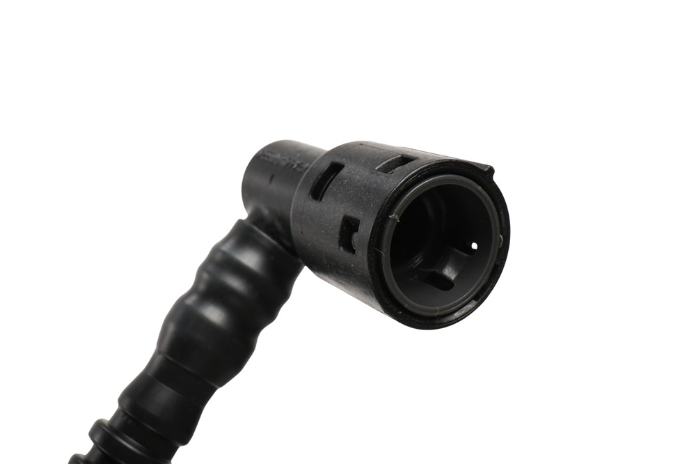 GM Genuine Parts Engine Valve Cover 25204532 — image 9