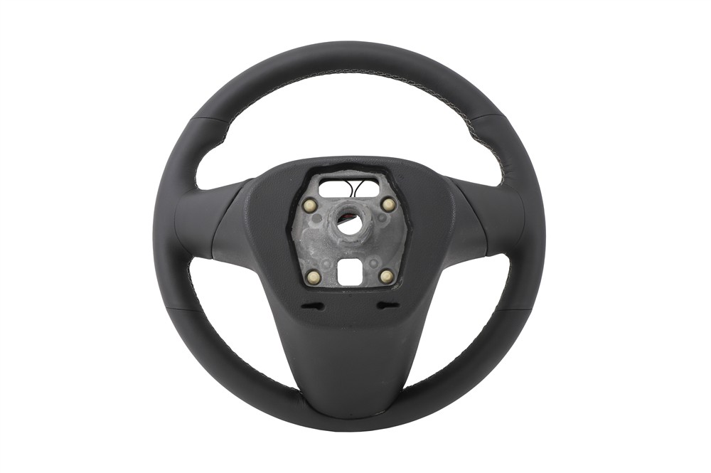 GM Genuine Parts Steering Wheel 42769611 — image 2