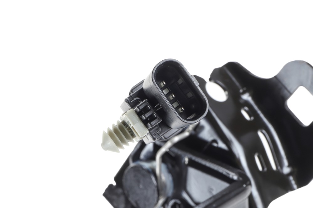 GM Genuine Parts Hood Latch 42828025 — image 3