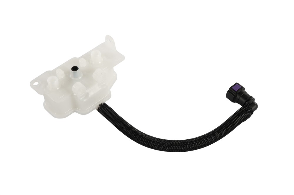 GM Genuine Parts Brake Master Cylinder Reservoir 42946513 — image 2