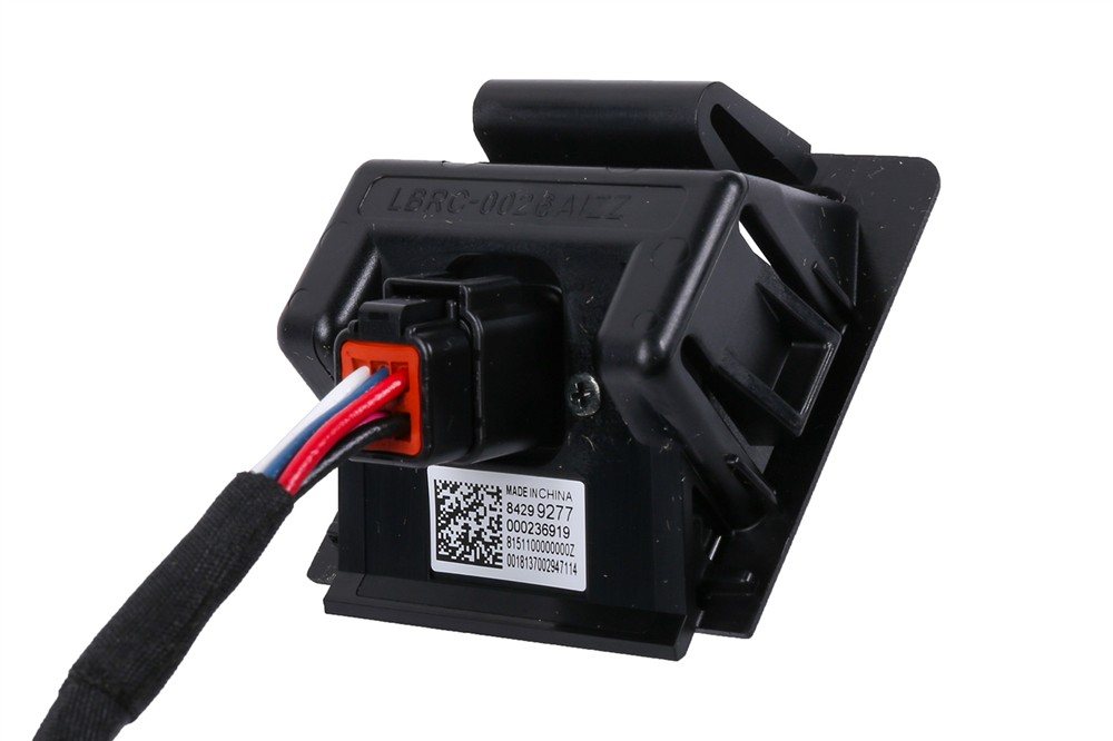 GM Genuine Parts Advance Driver Assistance System (ADAS) Camera 84299277 — image 2