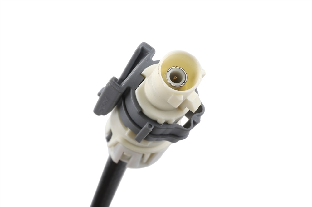 GM Genuine Parts GPS Navigation System and Digital Radio Antenna Cable Kit 84554556 — image 3