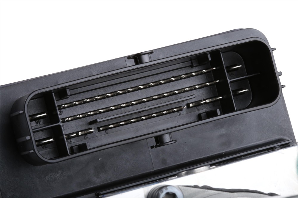 GM Genuine Parts ABS Control Module 84740922 — image 3
