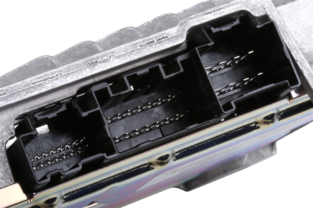 GM Genuine Parts Audio Amplifier 84832889 — image 3