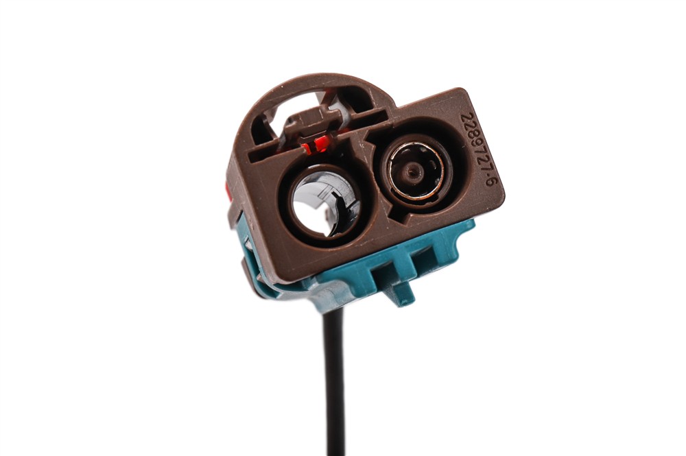 GM Genuine Parts GPS Navigation System and Digital Radio Antenna Cable Kit 85002897 — image 4
