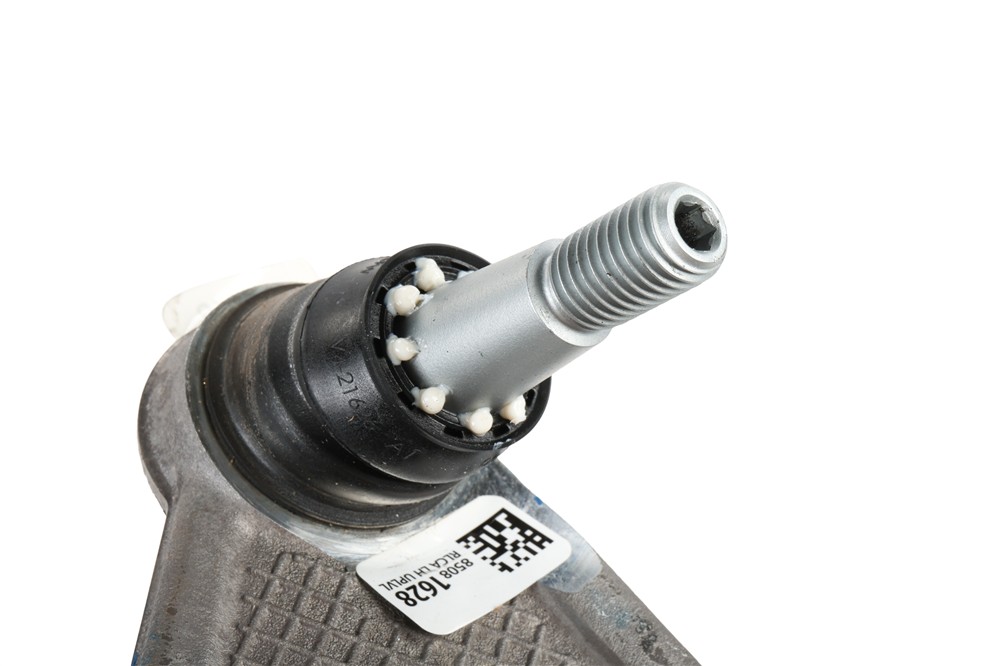 GM Genuine Parts Suspension Control Arm 85081628 — image 5