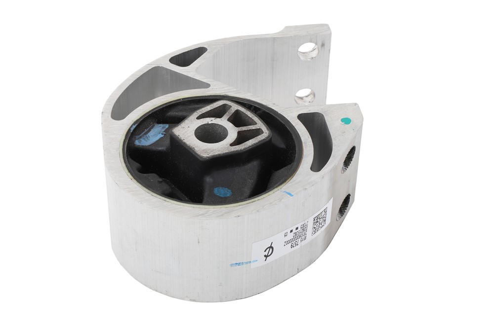 GM Genuine Parts Transmission Mount 85157579 — image 2