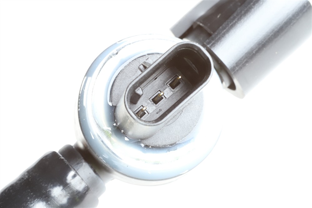 GM Genuine Parts Fuel Feed Line 85563610 — image 2