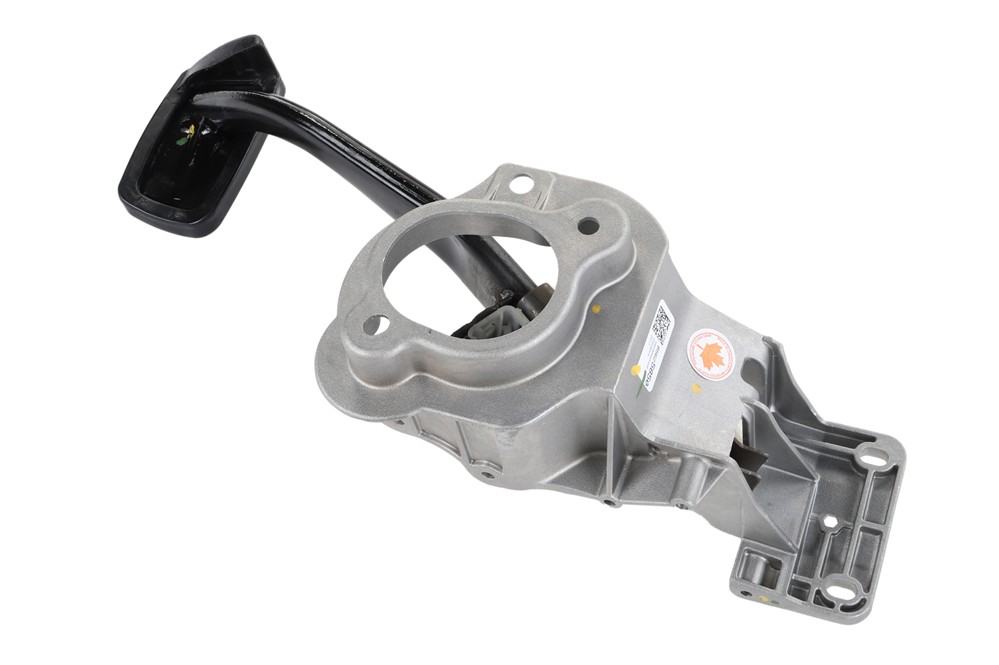 GM Genuine Parts Brake Pedal 85625850 — image 2