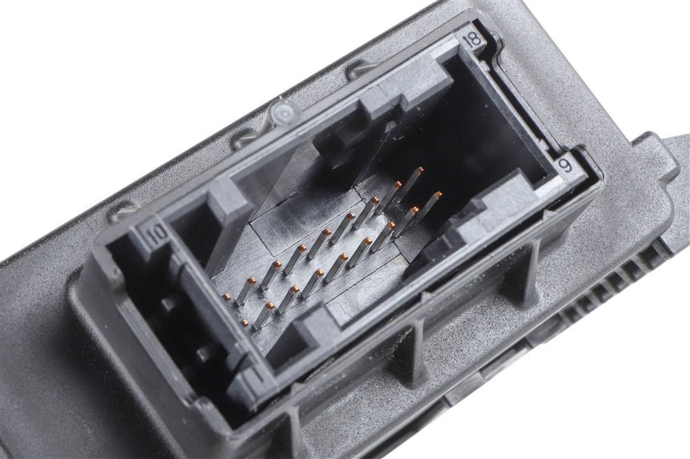 GM Genuine Parts Headlight Control Module 85639111 — image 3
