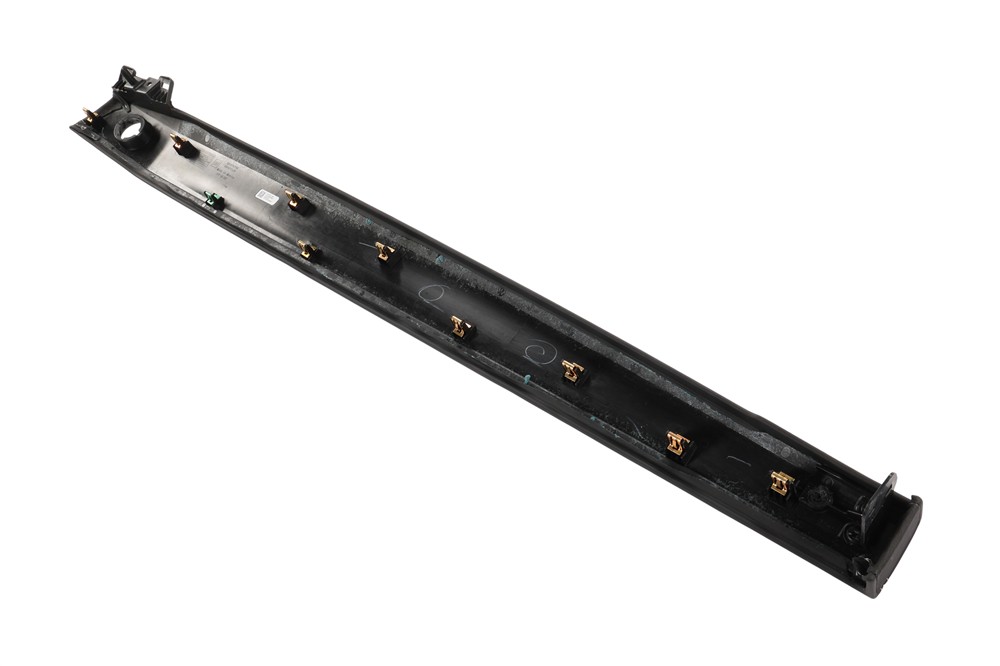 GM Genuine Parts Dashboard Panel 85819713 — image 3