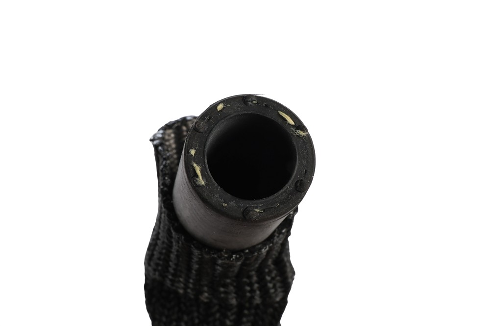 GM Genuine Parts Engine Coolant Hose 86291395 — image 3