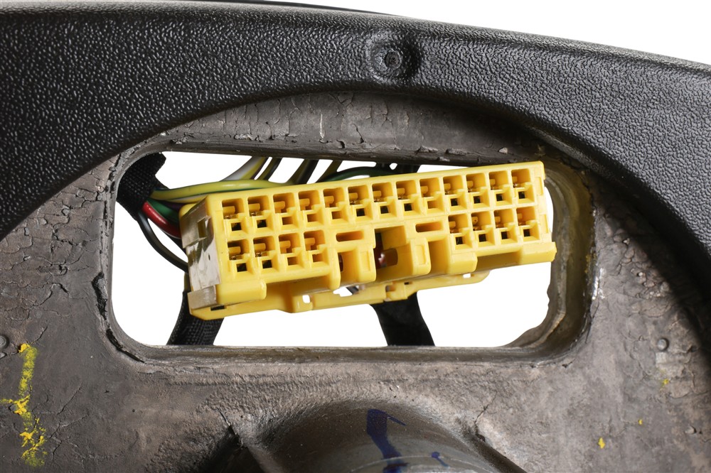 GM Genuine Parts Steering Wheel 86358130 — image 5