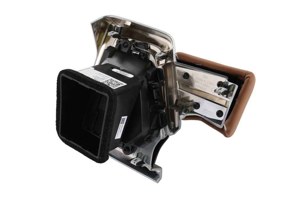 GM Genuine Parts Dashboard Panel 86526164 — image 4