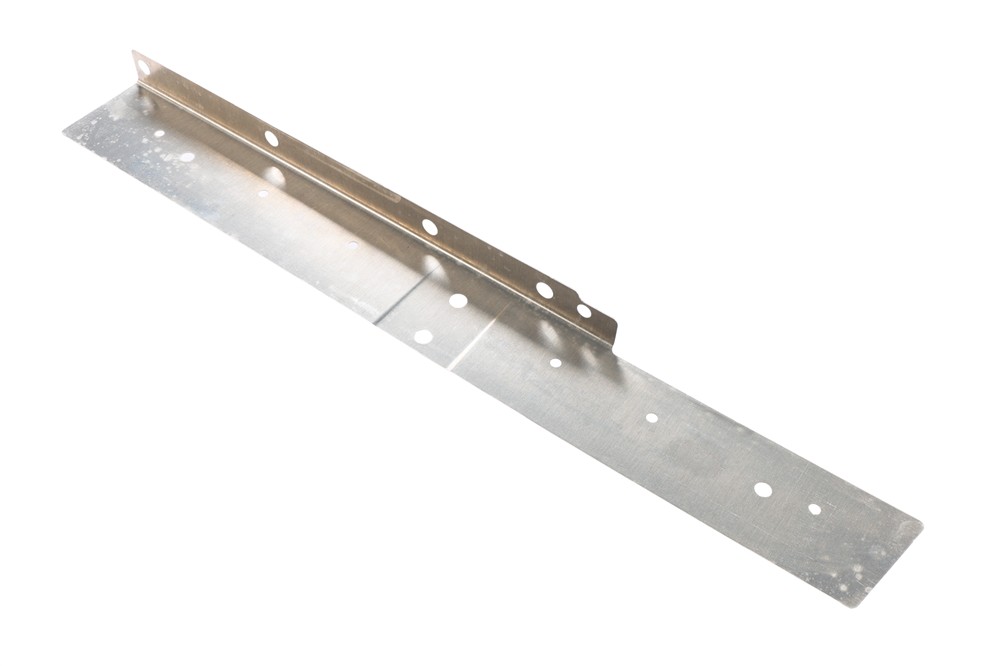 GM Genuine Parts Quarter Panel Filler Panel 86541935 — image 4