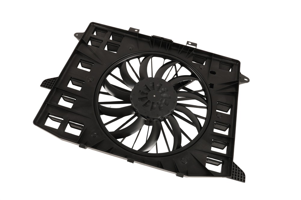 GM Genuine Parts Engine Cooling Fan 86578076 — image 2
