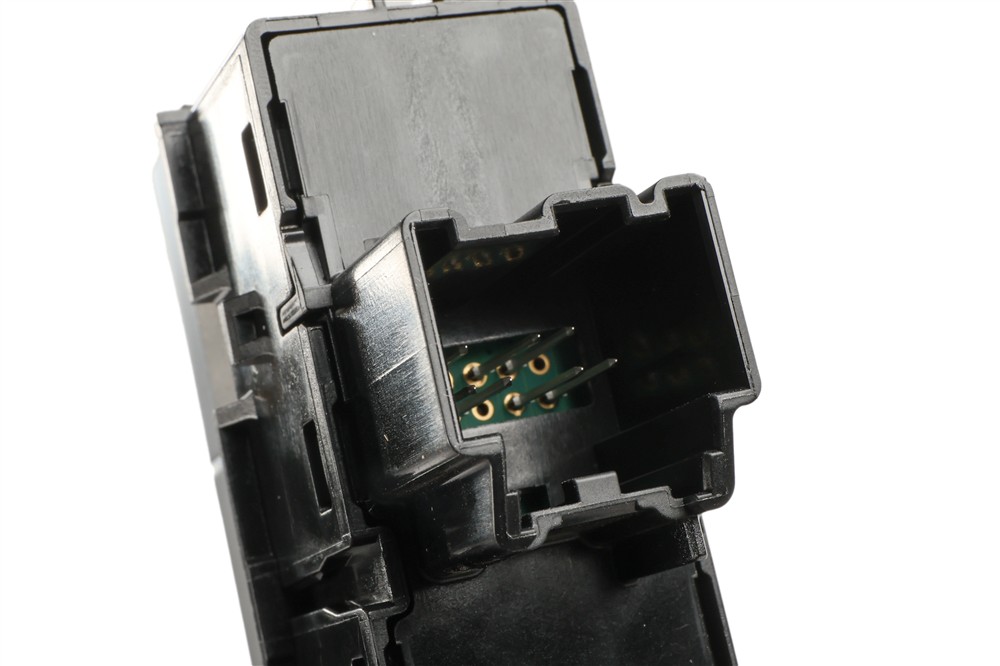 GM Genuine Parts Accessory Switch 86591040 — image 3