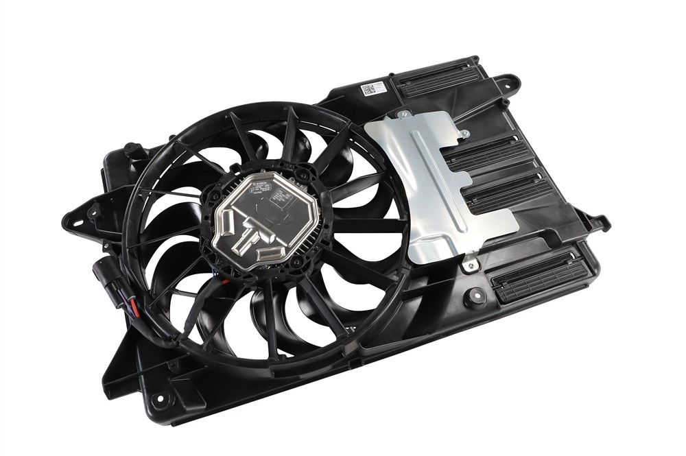 GM Genuine Parts Engine Cooling Fan 86828264 — image 2