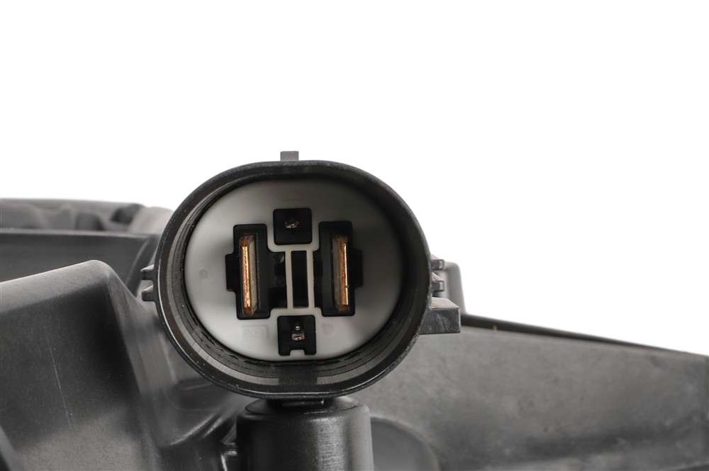 GM Genuine Parts Engine Cooling Fan 86828264 — image 3