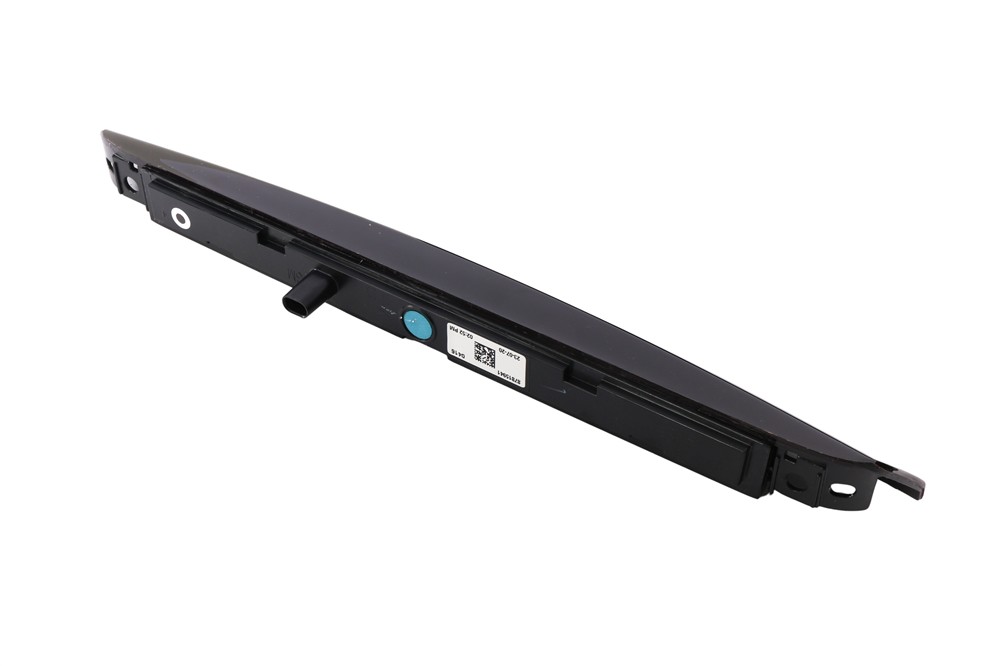 GM Genuine Parts Center High Mount Stop Light 87815941 — image 3