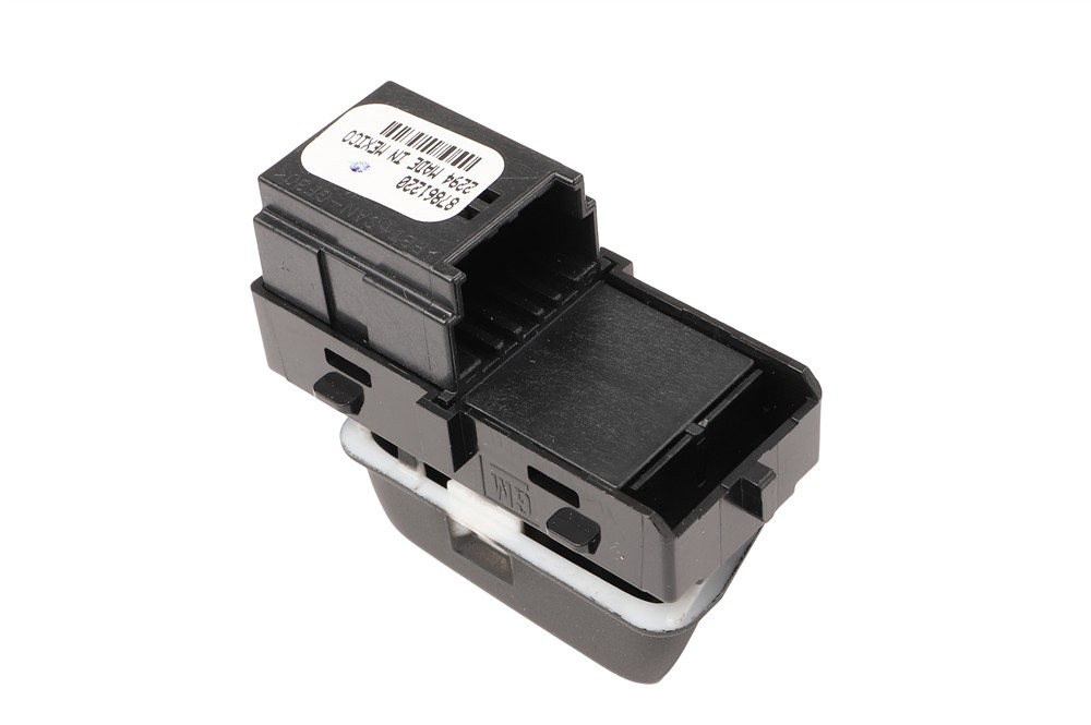 GM Genuine Parts Door Lock Switch 87861220 — image 2