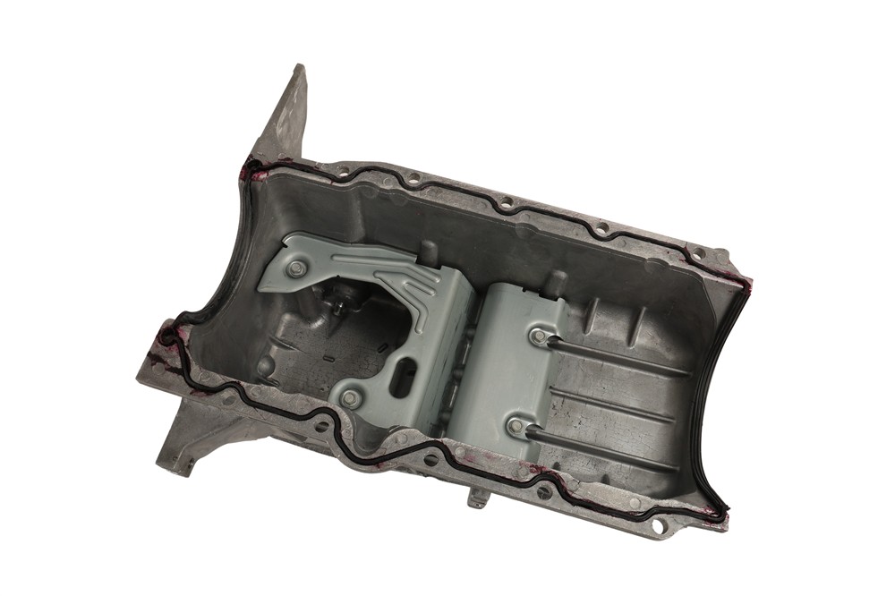 GM Genuine Parts Engine Oil Pan 93800961 — image 2